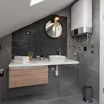 Апартаменты Sea View House