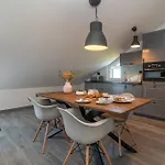 Sea View House 아파트 *