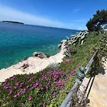 Sea View House Апартаменты