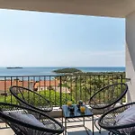 Sea View House Апартаменты