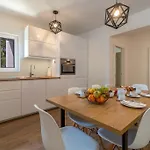 Sea View House * Зечево