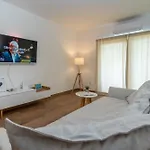 Sea View House Апартаменты