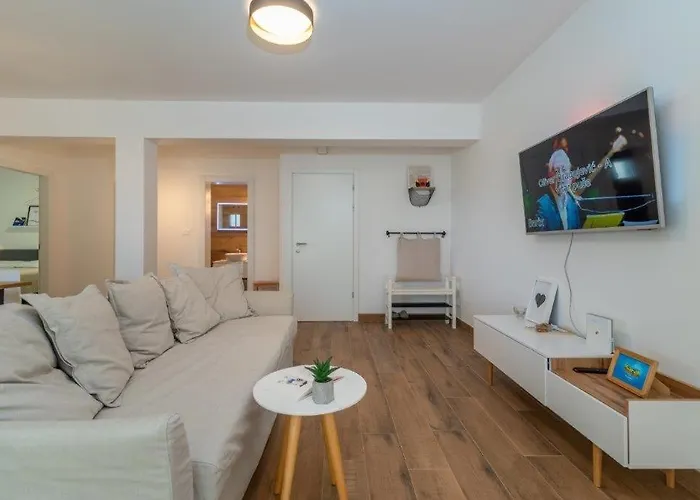 Sea View House Zečevo